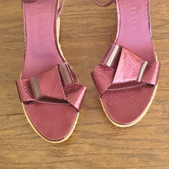 Burberry - Picture 6 of 10